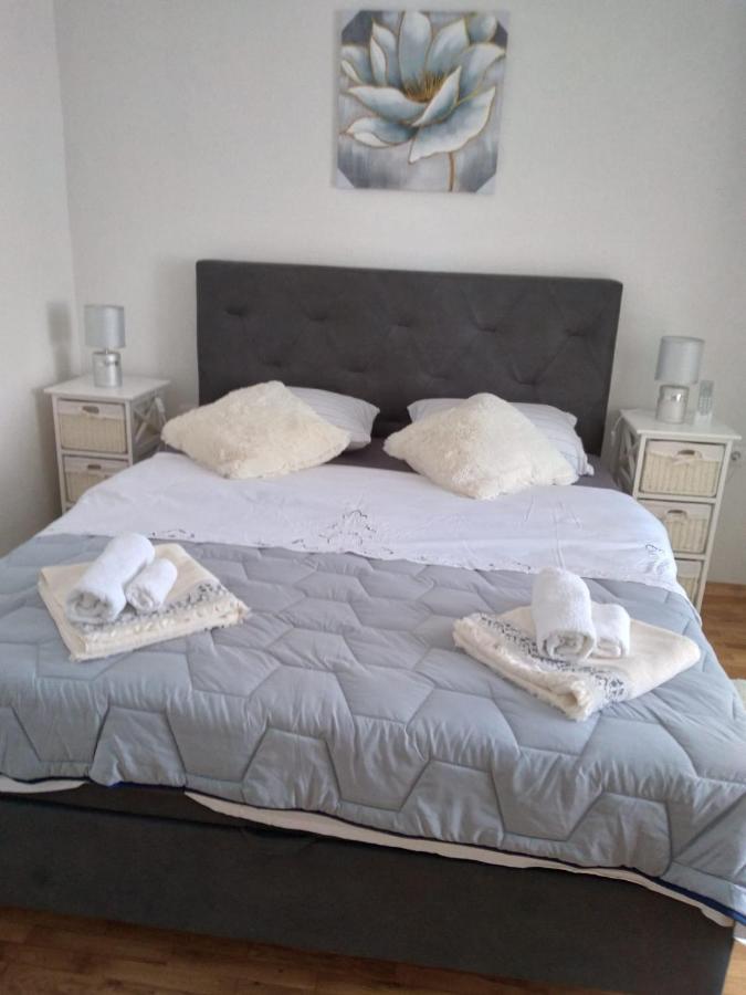 Romance Apartment โปดสตรานา ภายนอก รูปภาพ